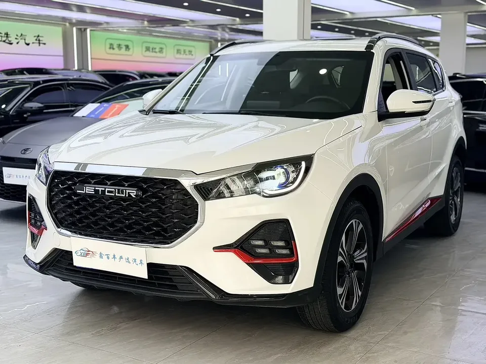 Jetour Jietu X70 Jietu X70 2024 1.5T DCT Enjoy Edition 5 Seaters 2024 — photo 1, buy with delivery to Moscow