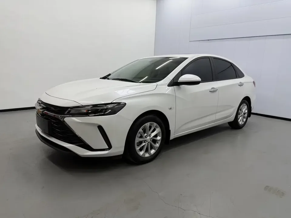Chevrolet Monza Cruze 2023 1.5L Dual Clutch Enjoy Edition 2023 — photo 1, buy with delivery to Moscow