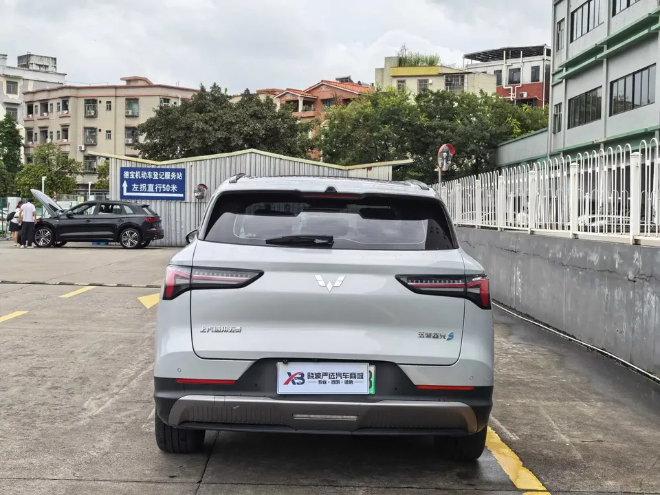 Wuling Starlight S EV Wuling Starlight S EV 2024 510km Flagship 2024 — thumbnail 2