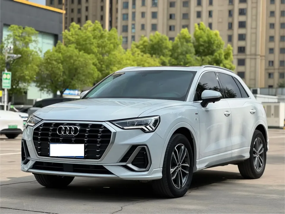 Audi Q3 Audi Q3 2022 35 TFSI Progressive Dynamic 2022 — photo 1, buy with delivery to Moscow