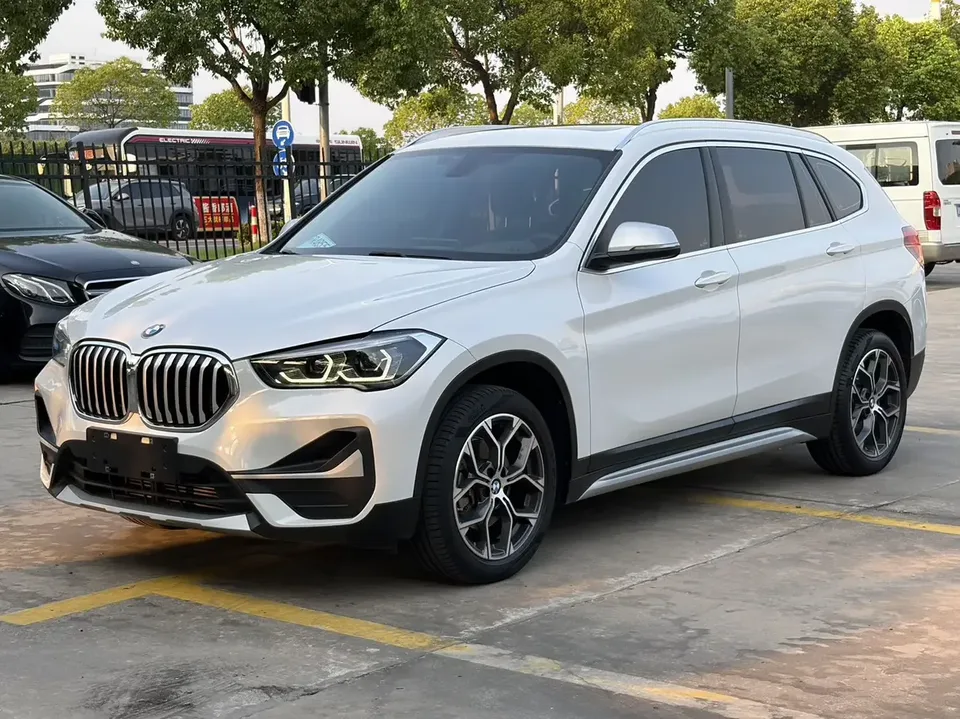 BMW X1 BMW X1 2022 sDrive20Li Fashion 2022 — photo 1, buy with delivery to Moscow