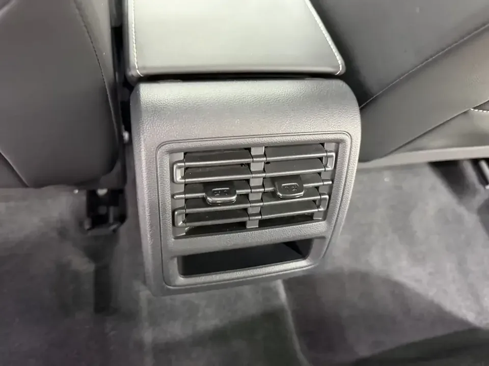 Volkswagen Golf golf 2023 280TSI DSG Pro facelift 2023 — thumbnail 4