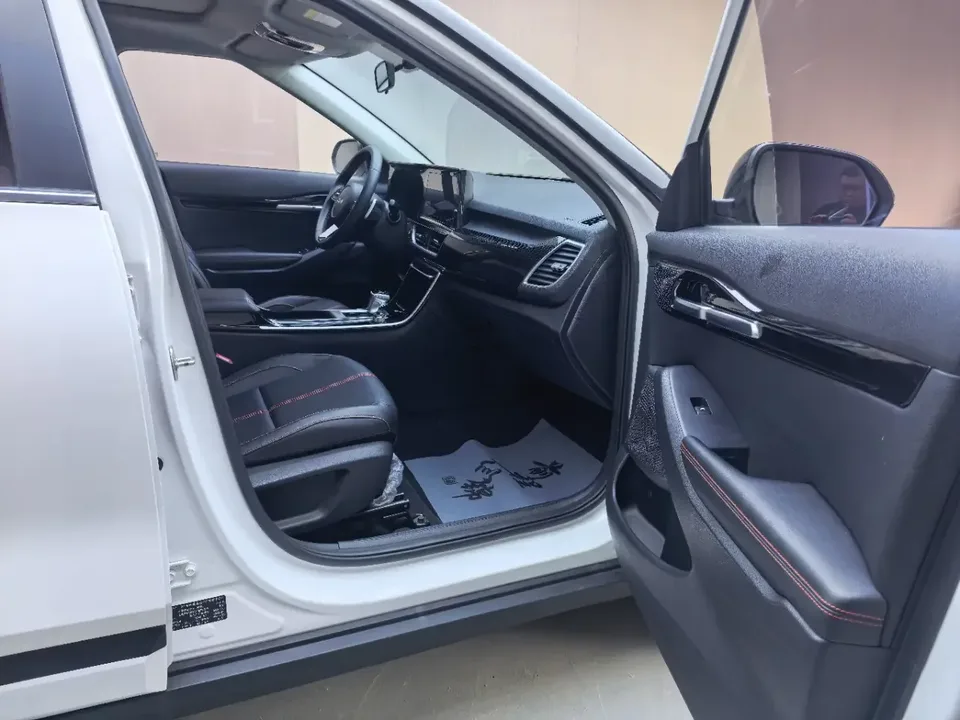 Kia Run proudly Run proudly 2021 1.5L CVT Trend Edition 2022 — thumbnail 4
