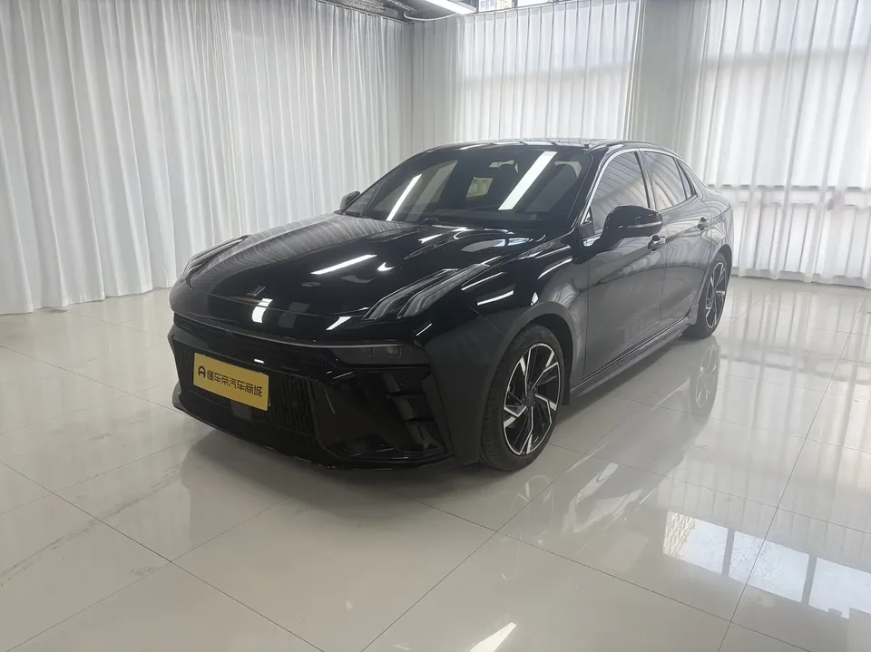Lynk & Co 03 Lynk & Co 03 2023 1.5TD DCT Jin Plus 2023 — photo 1, buy with delivery to Moscow
