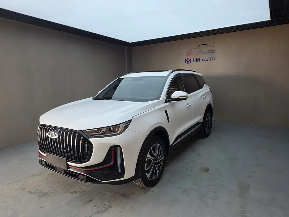 Chery Tiggo 7 Plus Tiggo 7 PLUS 2023 Champion Edition 1.5TCI CVT Extraordinary 2023 — photo 1, buy with delivery to Moscow