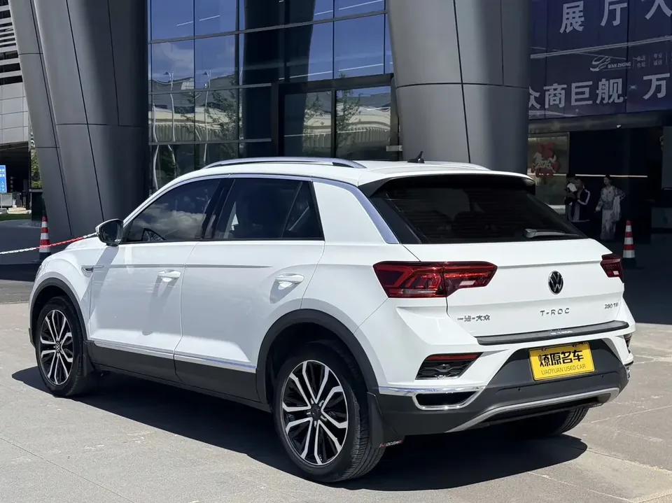 Volkswagen T-Roc TANG 2022 280TSI DSG 2WD Comfort PLUS 2022 — thumbnail 2