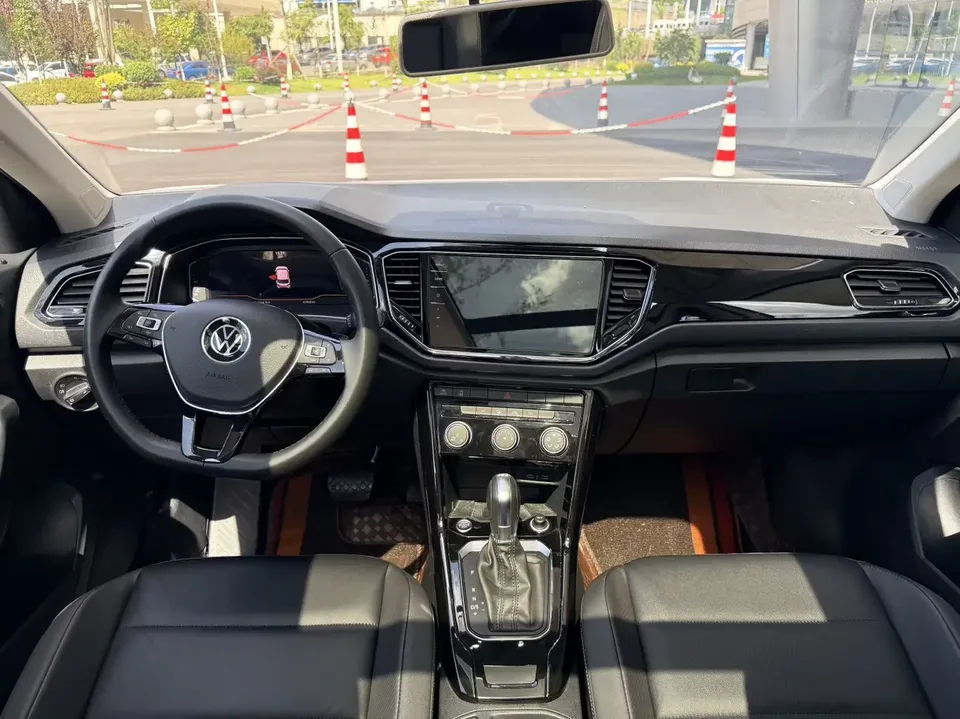 Volkswagen T-Roc TANG 2022 280TSI DSG 2WD Comfort PLUS 2022 — thumbnail 5