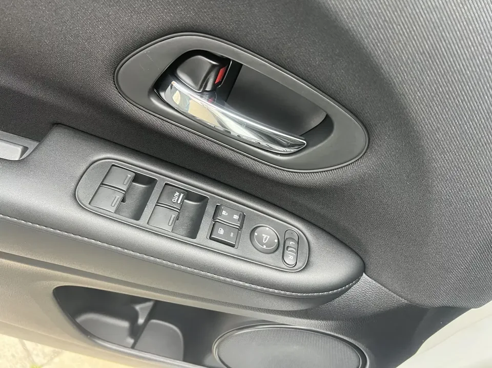 Honda VEZEL Binzhi 2022 1.5L CVT Phantom Night Pioneer Edition 2022 — thumbnail 5