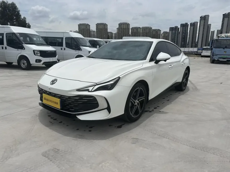 MG 7 MG7 2023 1.5T DCT Comfort Edition 2023 — photo 1, buy with delivery to Moscow