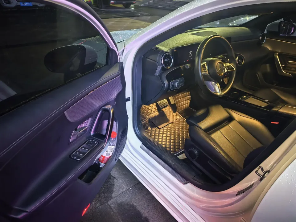 Mercedes-Benz Klasa A Mercedes Benz A Class 2023 A 180 L 2023 — thumbnail 3