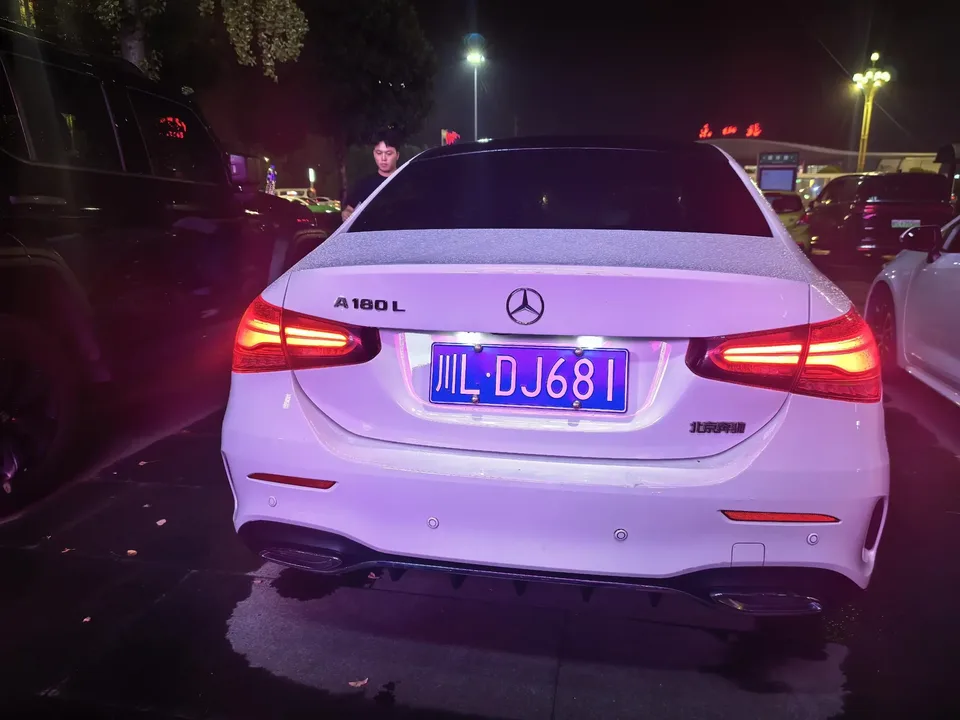 Mercedes-Benz Klasa A Mercedes Benz A Class 2023 A 180 L 2023 — thumbnail 4
