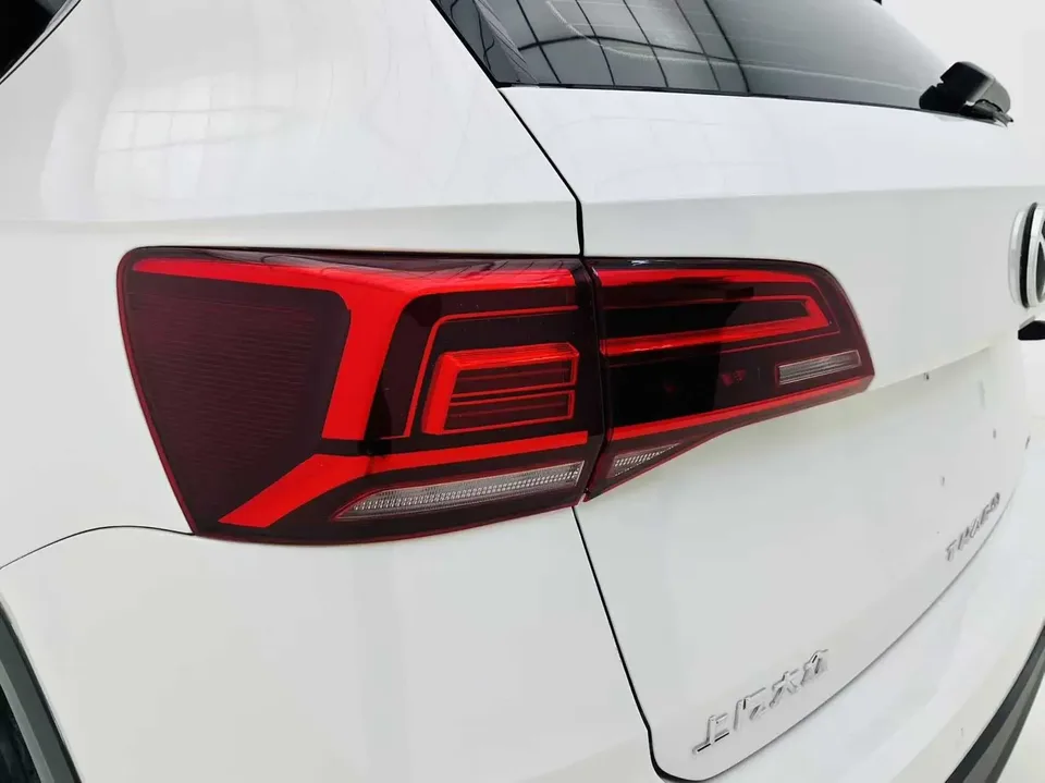 Volkswagen Tharu tuyue 2022 280TSI 2WD Deluxe Edition 2023 — thumbnail 3