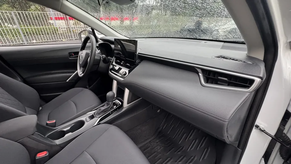 Toyota CorollaCross Corolla Sharp 2023 2.0L Intelligent Electric Hybrid Dual Engine Pioneer Edition 2024 — thumbnail 4