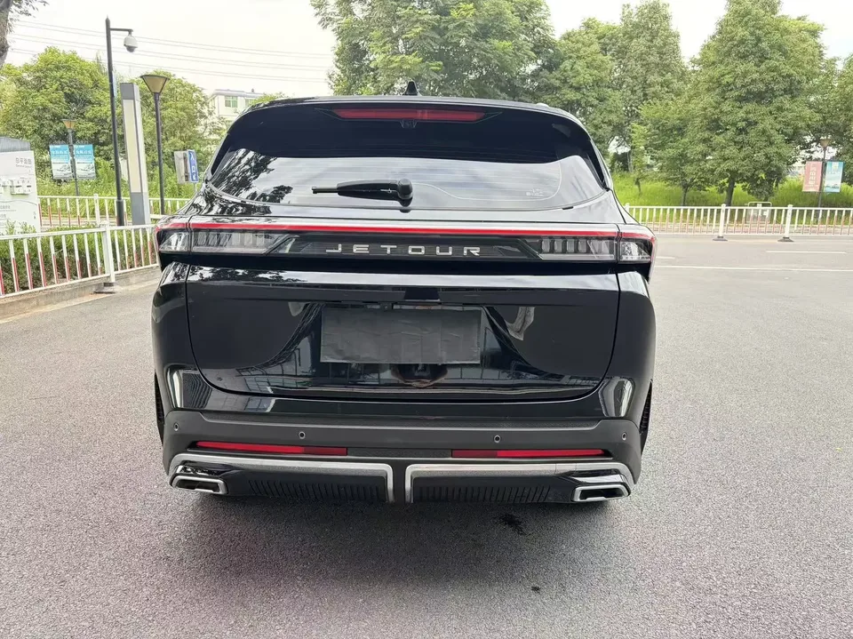 Jetour Jietu X70 PLUS Jietu X70 PLUS 2024 Champion Edition 1.5T DCT Champion PRO 5-seater 2025 — thumbnail 2
