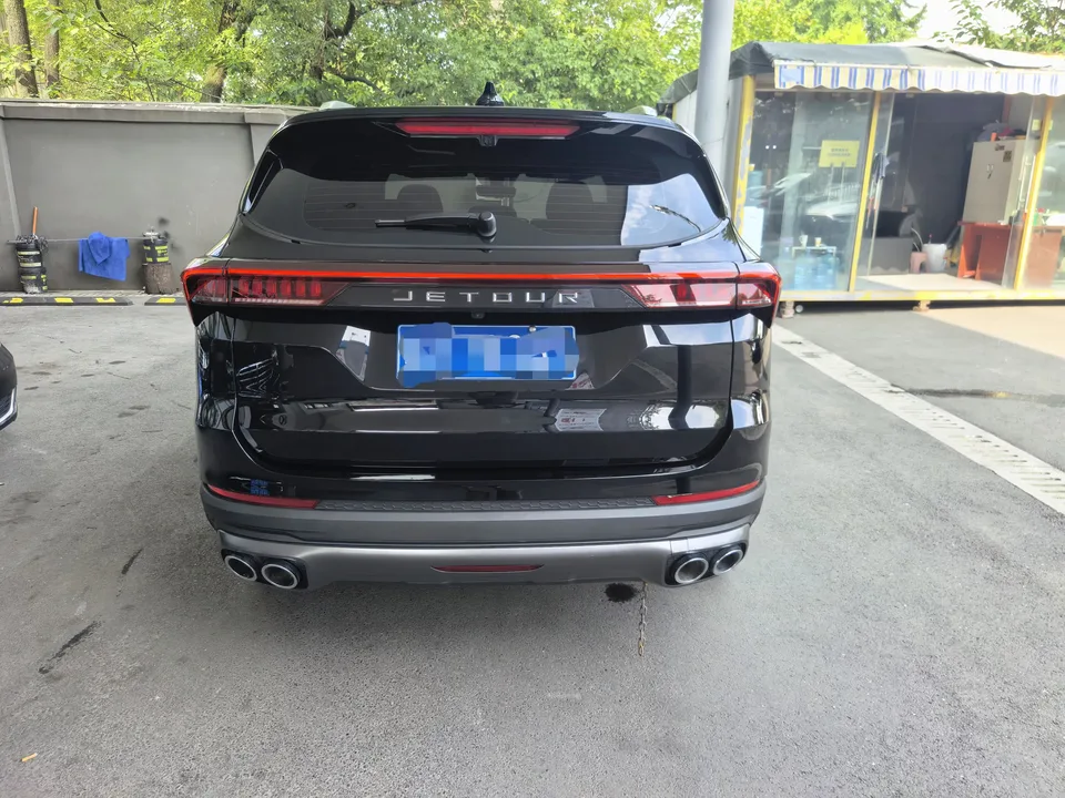 Jetour Jietu X70 PLUS Jietu X70 PLUS 2024 Champion Edition 1.5T DCT Champion PRO 7 Seaters 2024 — thumbnail 2