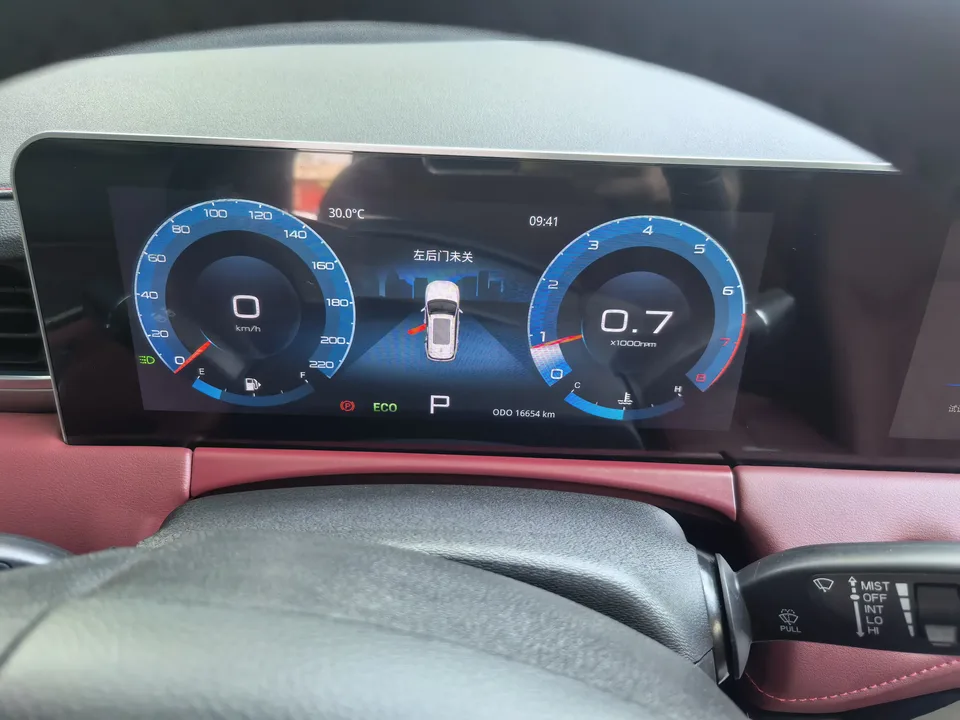 Jetour Jietu X70 PLUS Jietu X70 PLUS 2024 Champion Edition 1.5T DCT Champion PRO 7 Seaters 2024 — thumbnail 3