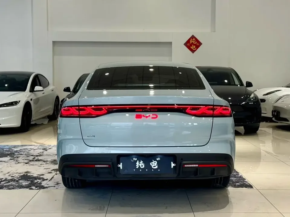 BYD Qin L DM Qin L DM 2025 Intelligent Driving Edition DM-i 80KM Leading Edition 2025 — thumbnail 2