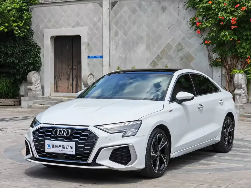 Audi A3 Audi A3 2022 A3L Limousine 35 TFSI Progressive Elegance 2022 — фото 1, купить с доставкой в Москву