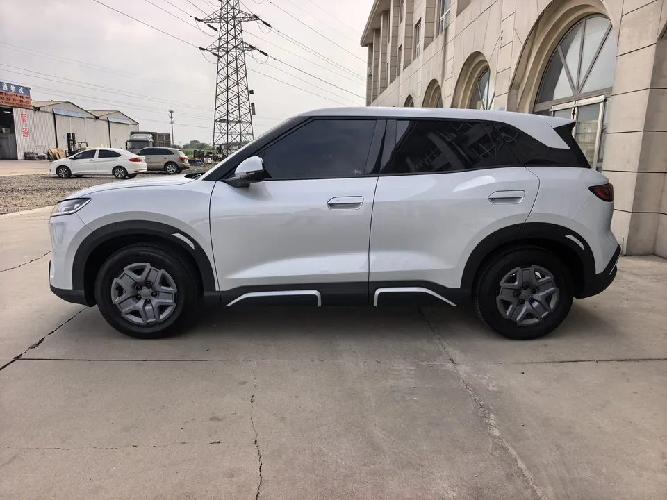 BYD Yuan Up Yuan UP 2025 301KM Pilot 2025 — миниатюра 4