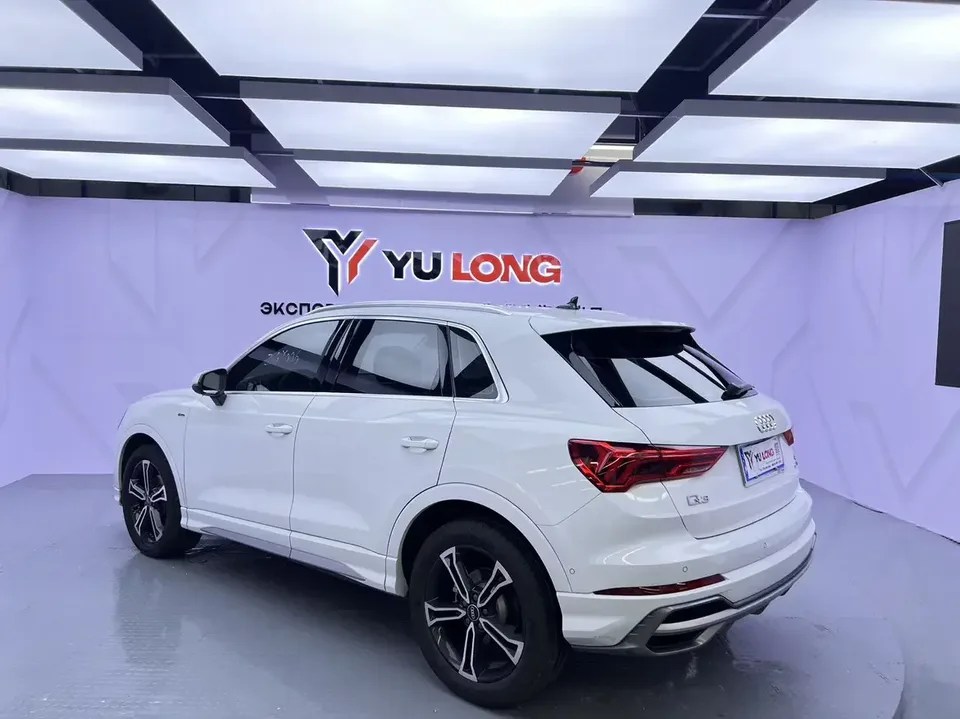 Audi Q3 Audi Q3 2023 35 TFSI Stylish Dynamic 2022 — миниатюра 2