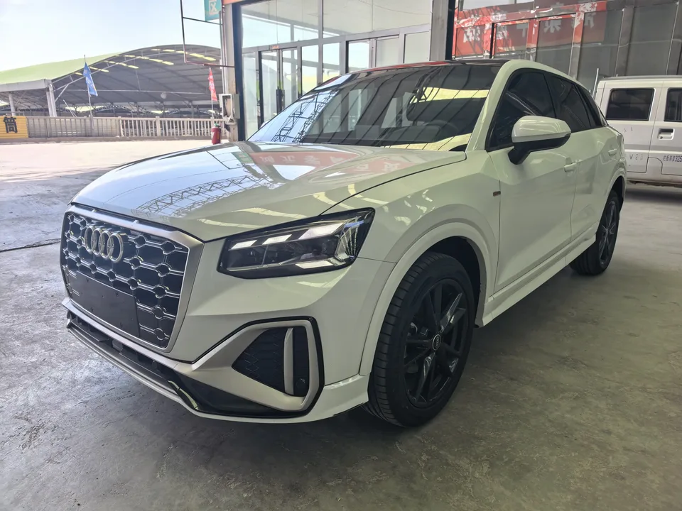 Audi Q2L Audi Q2L 2022 35 TFSI Stylish and Elegant 2022 — photo 1, buy with delivery to Moscow