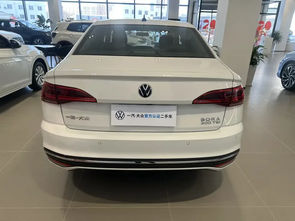 Volkswagen Bora Bora 2024 200TSI DSG Free Travel Edition 2024 — thumbnail 2