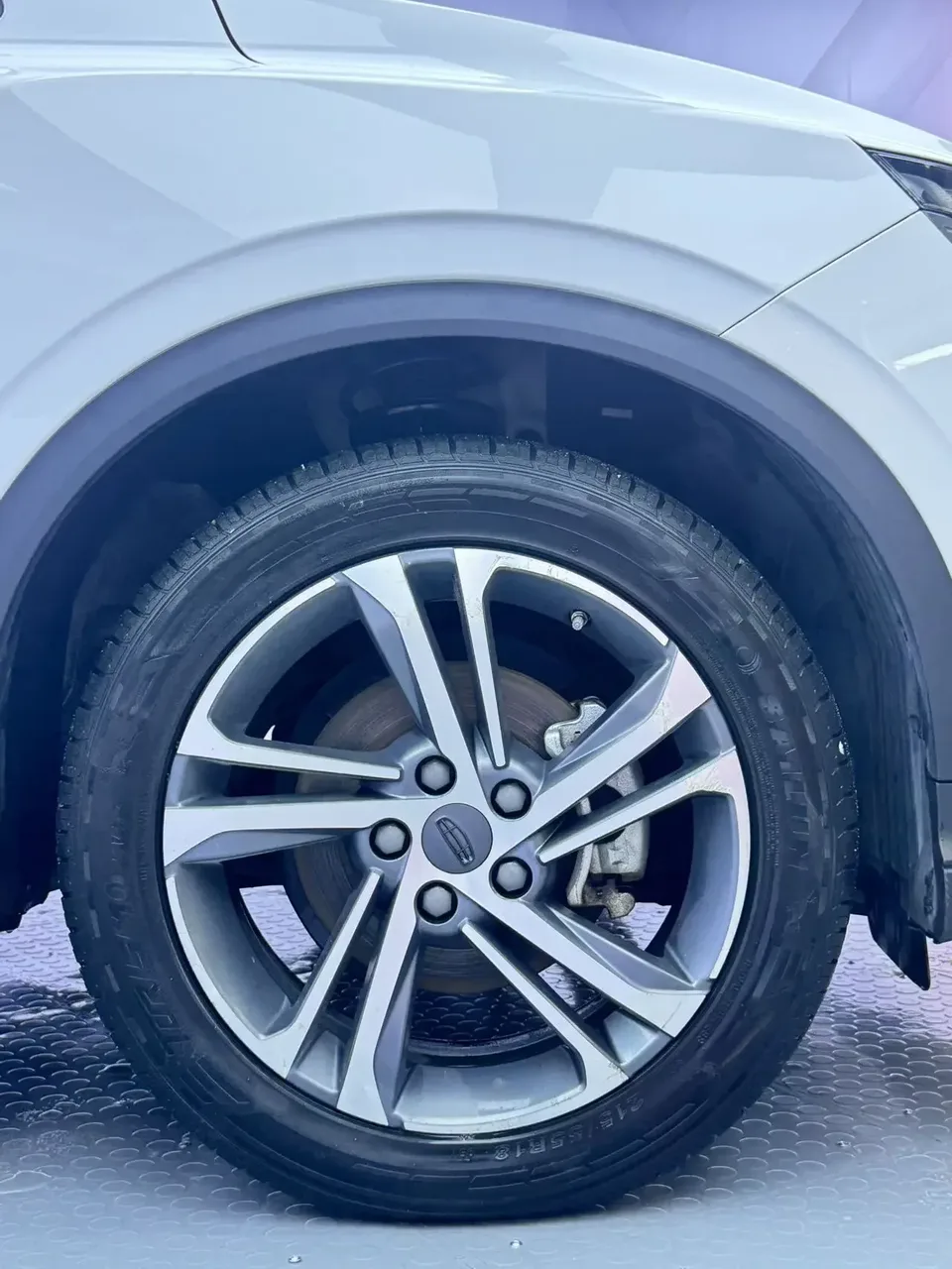 Geely Coolray SX11 Binyue 2021 240T DCT Diamond Edition 2022 — thumbnail 4