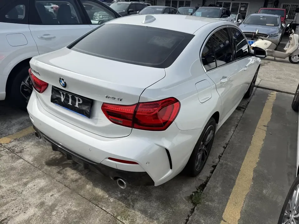 BMW 1 Series BMW 1 Series 2023 120i M Sport 2023 — thumbnail 2