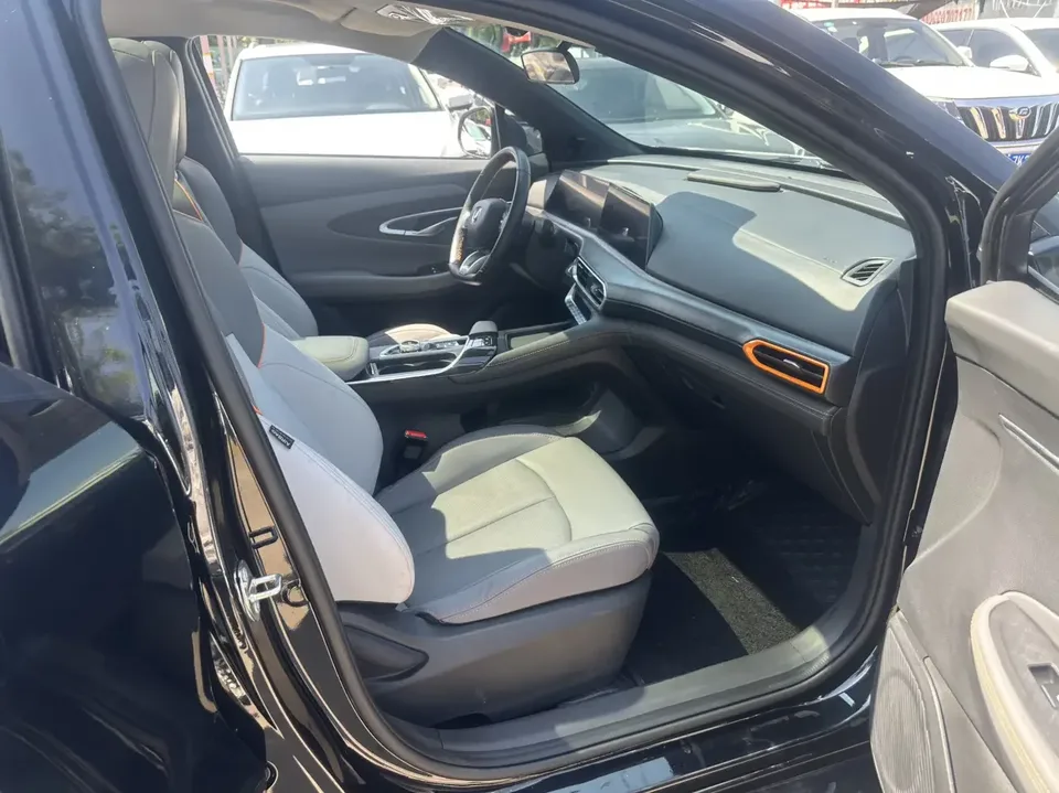Changan UNI-T Changan UNI-T 2022 1.5T Premium 2023 — thumbnail 3