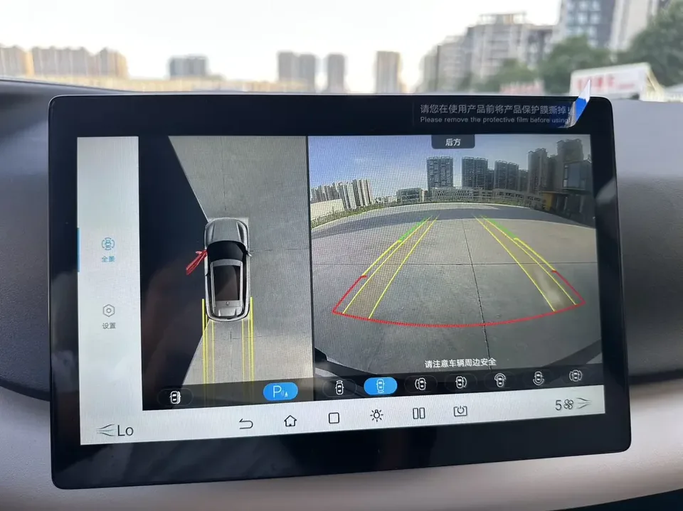 BYD Yuan Up Yuan UP 2025 301KM Pilot 2025 — thumbnail 3