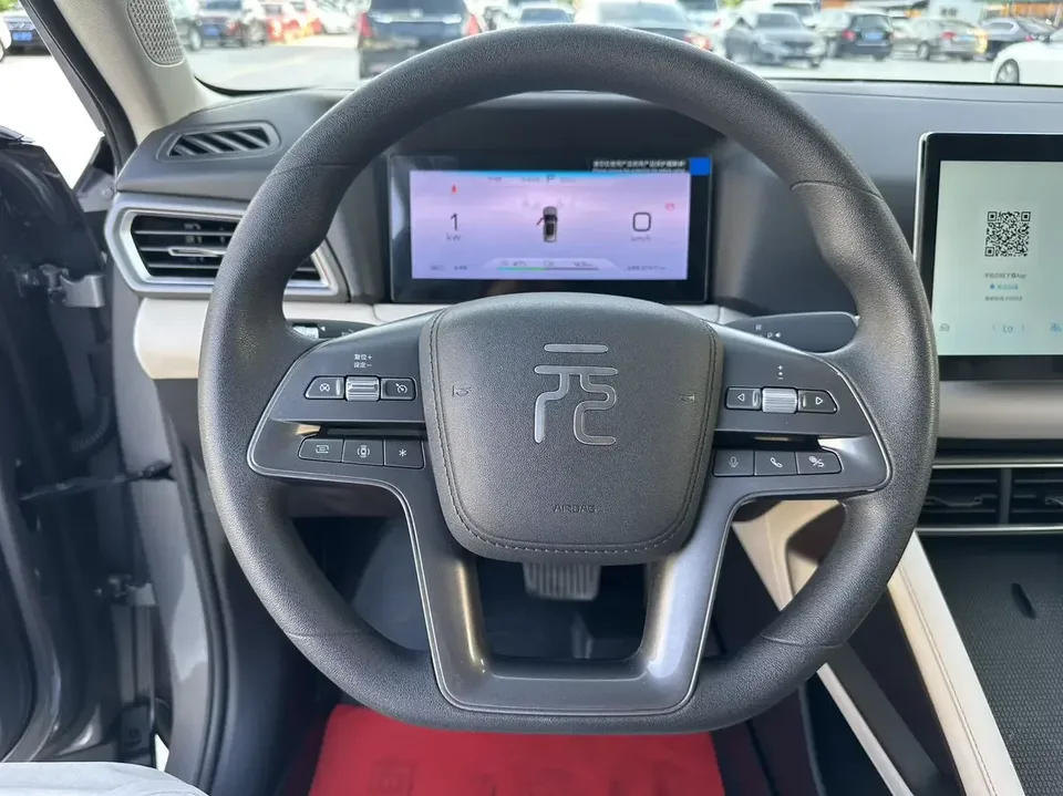 BYD Yuan Up Yuan UP 2025 301KM Pilot 2025 — thumbnail 4