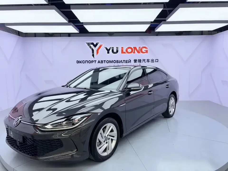 Volkswagen Lamando Lingdu 2023 Lingdu L 280TSI DSG Super Hot Flagship Edition 2023 — photo 1, buy with delivery to Moscow