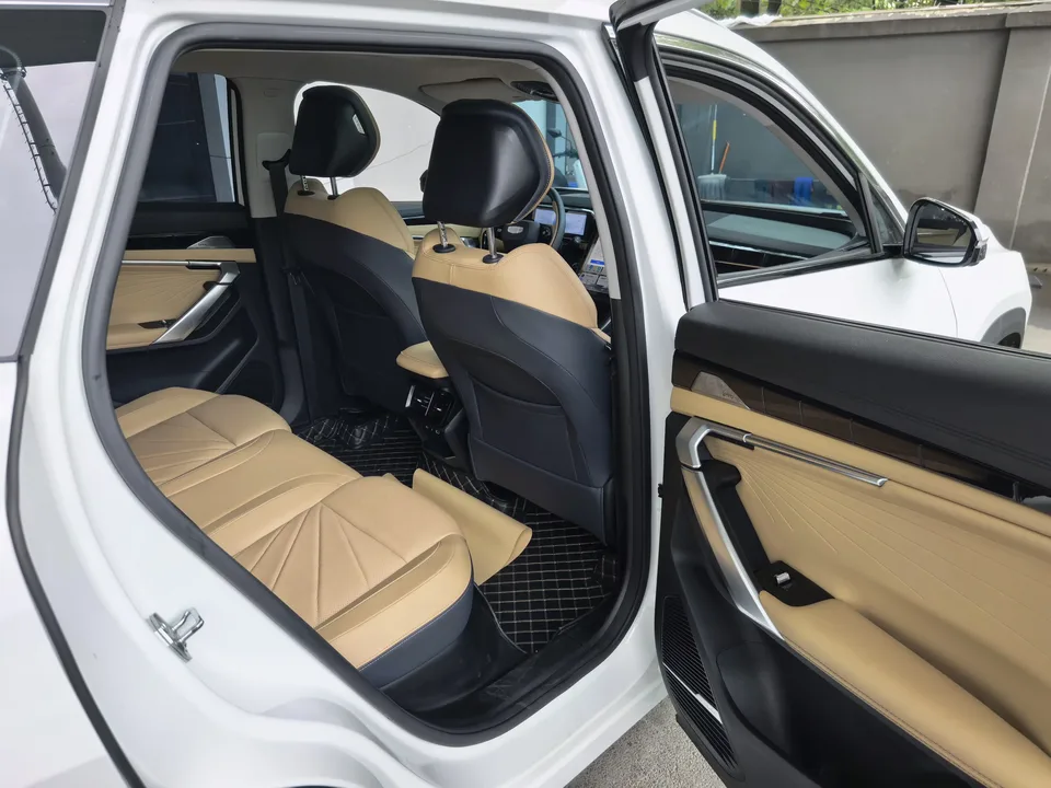Geely Atlas L Boyue L 2023 1.5TD DCT Premium 2023 — thumbnail 5