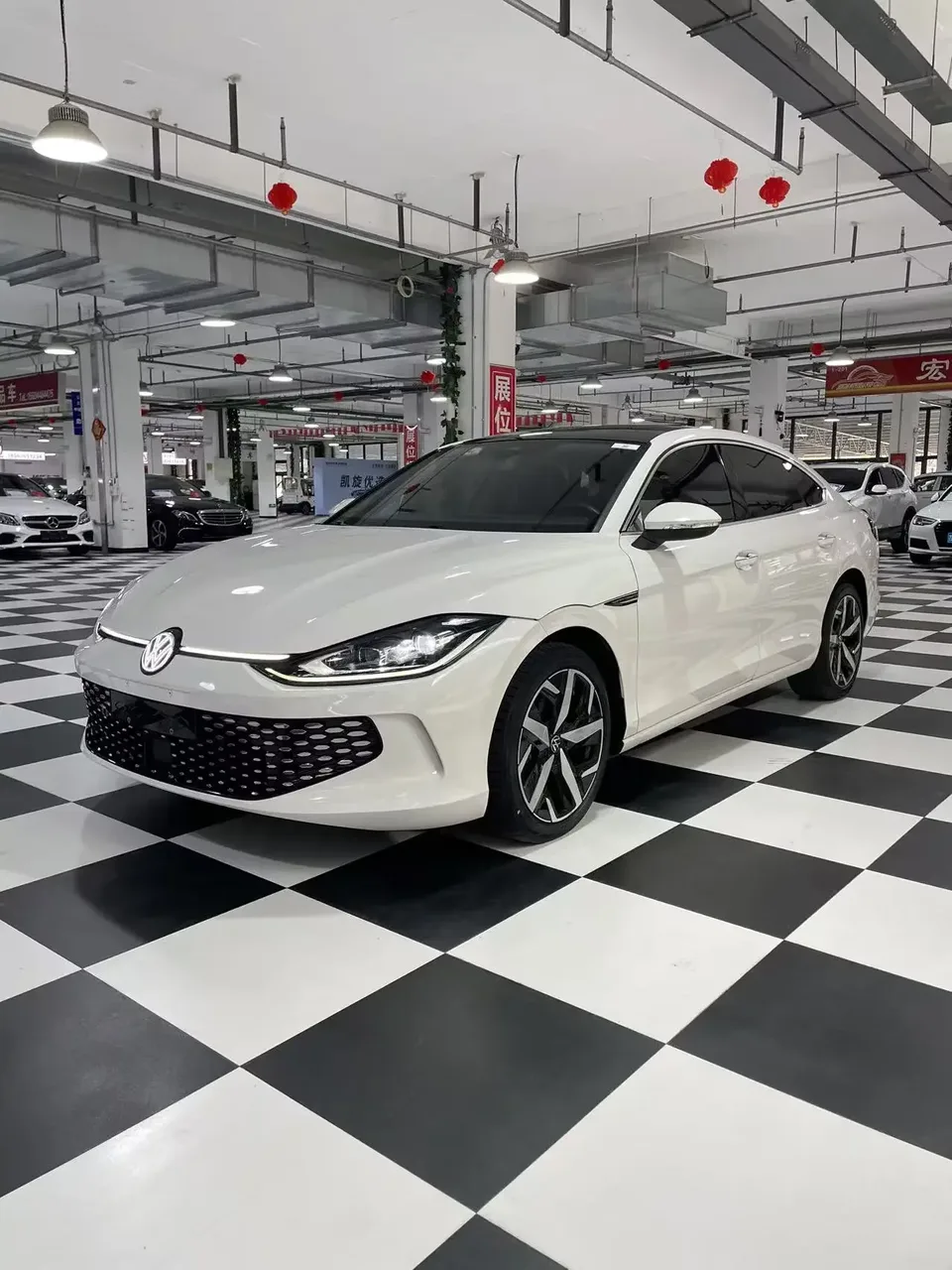 Volkswagen Lamando Lingdu 2022 Lingdu L 280TSI DSG Cool Edition 2022 — photo 1, buy with delivery to Moscow