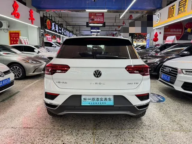 Volkswagen T-Roc TANG 2022 280TSI DSG 2WD Comfort PLUS 2022 — thumbnail 2