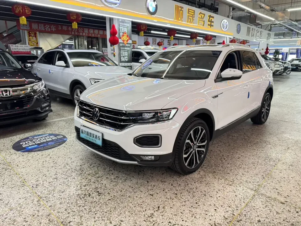 Volkswagen T-Roc TANG 2022 280TSI DSG 2WD Comfort PLUS 2022 — photo 1, buy with delivery to Moscow