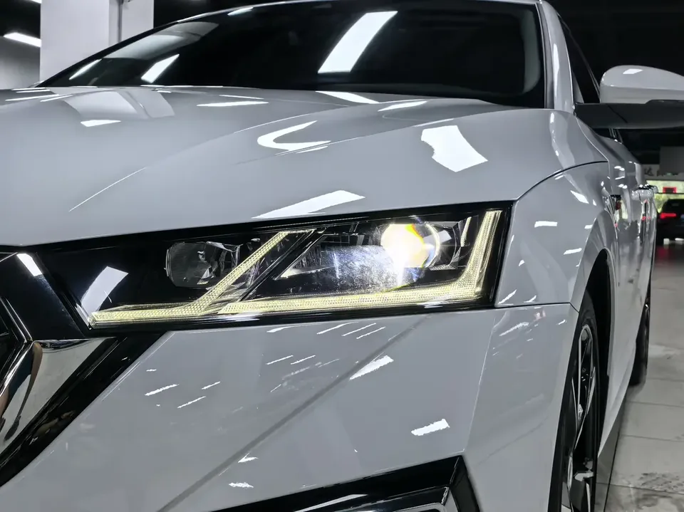 Skoda Octavia Octavia 2023 Modified PRO TSI280 DSG Luxury Edition 2023 — thumbnail 3