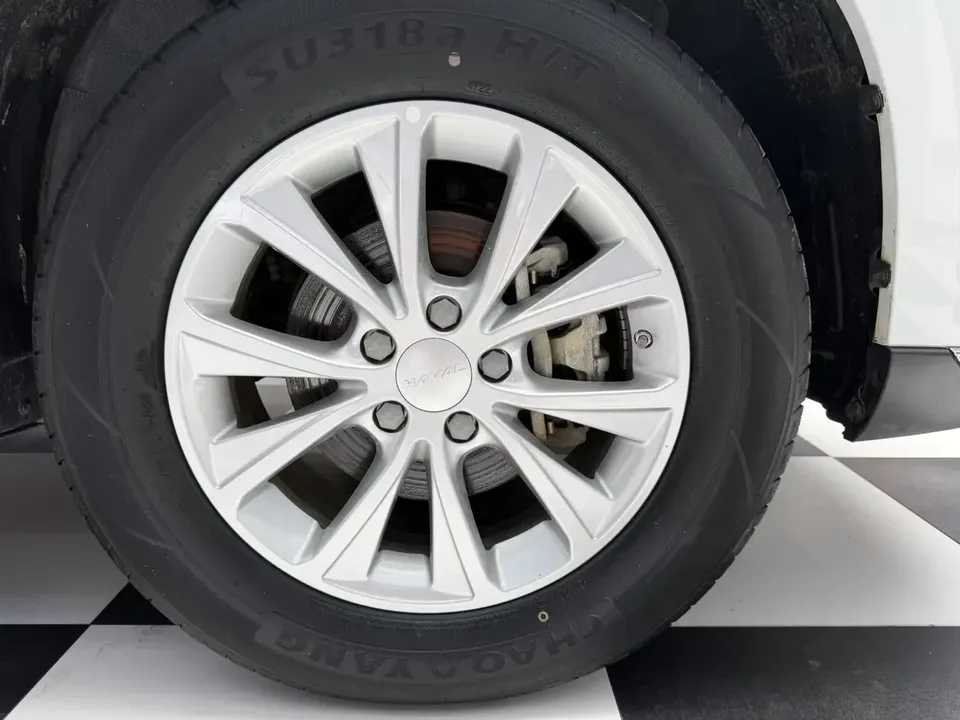Haval M6 Haval M6 2021 PLUS 1.5T DCT Luxury Intelligent Connection 2022 — thumbnail 3