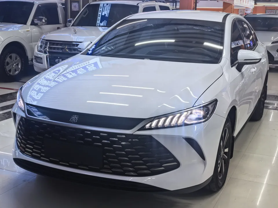 BYD Qin PLUS DM Qin PLUS DM 2026 DM-i 128KM Progressive 2025 — photo 1, buy with delivery to Moscow