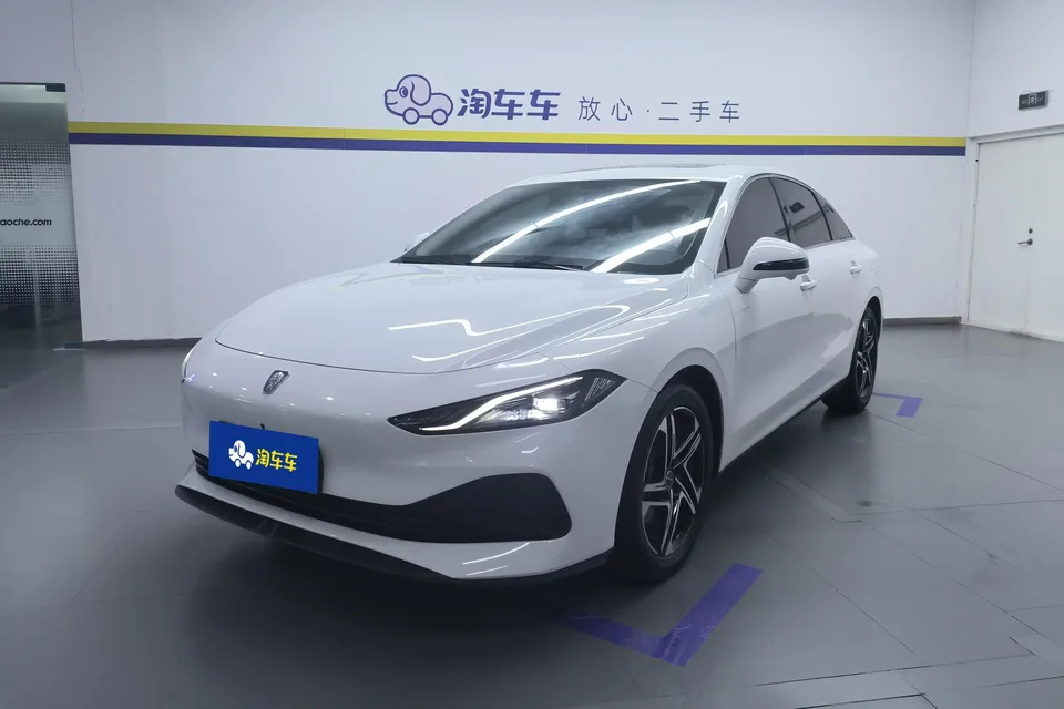 Roewe D7 DMH Roewe D7 DMH 2023 125 Excellence Edition 2024 — photo 1, buy with delivery to Moscow