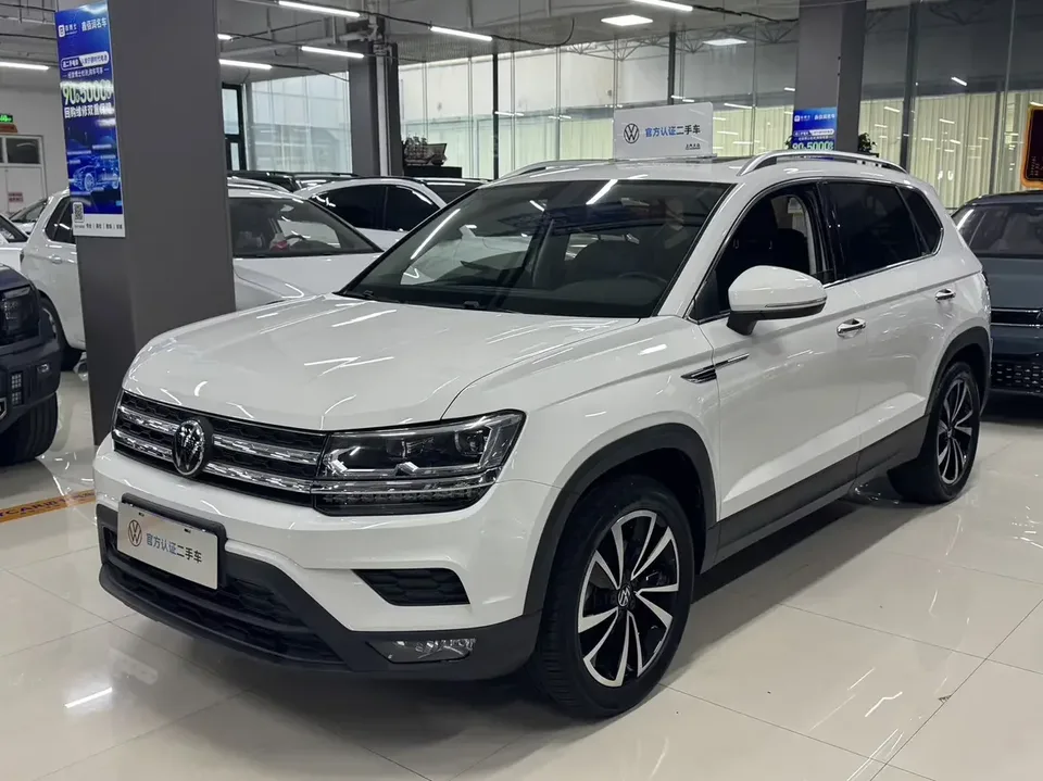 Volkswagen Tharu tuyue 2022 280TSI 2WD Deluxe Edition 2022 — photo 1, buy with delivery to Moscow