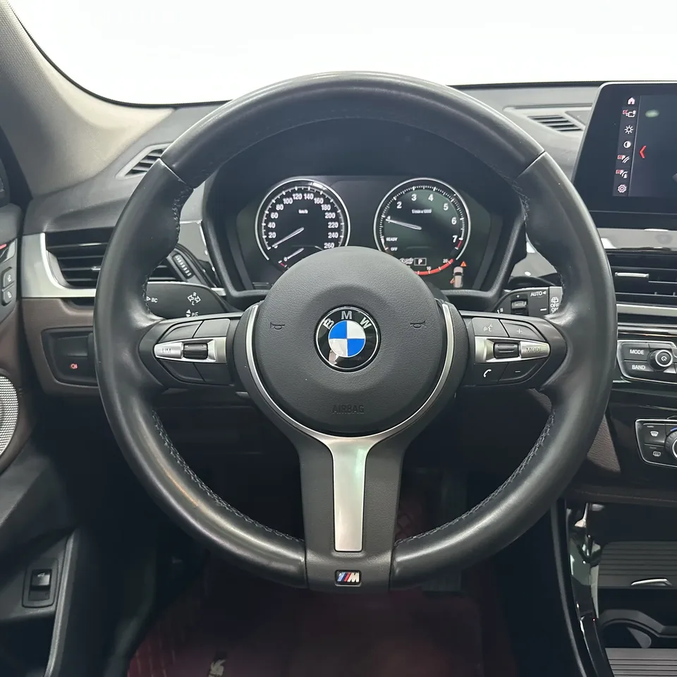 BMW X1 BMW X1 2021 sDrive20Li Premium 2022 — thumbnail 4