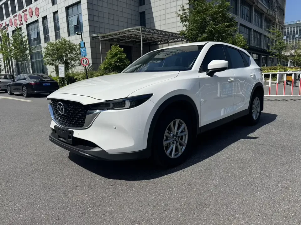 Mazda CX-5 Mazda CX-5 2025 2.0L Automatic 2WD Smart Model 2024 — photo 1, buy with delivery to Moscow