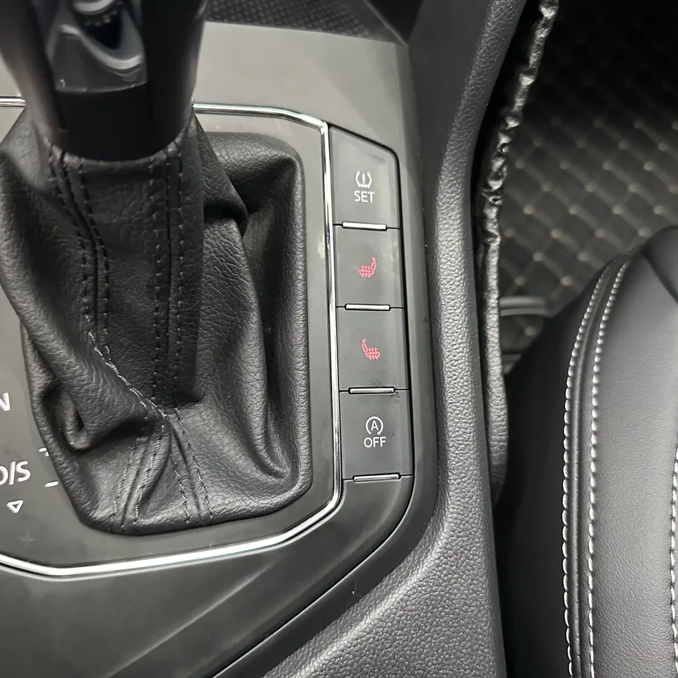 Volkswagen Tharu tuyue 2022 280TSI 2WD Fashion Edition 2022 — thumbnail 3