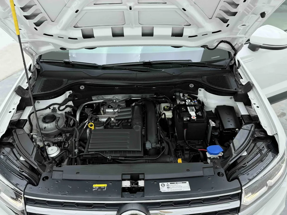 Volkswagen Tharu tuyue 2022 280TSI 2WD Deluxe Edition 2022 — thumbnail 3