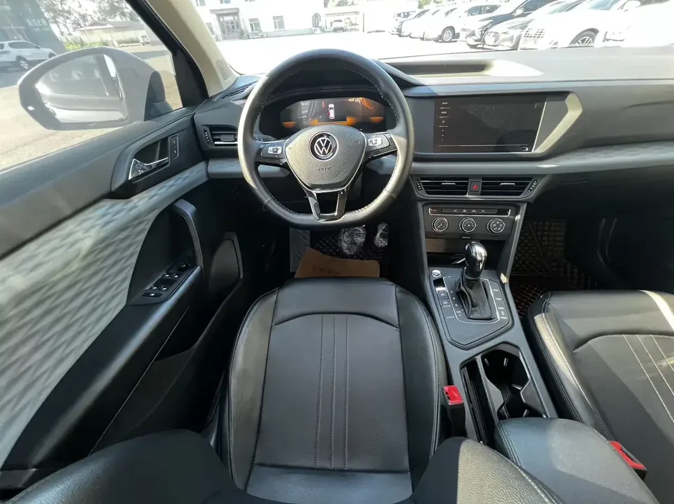 Volkswagen Tharu tuyue 2022 280TSI 2WD Fashion Edition 2022 — thumbnail 4