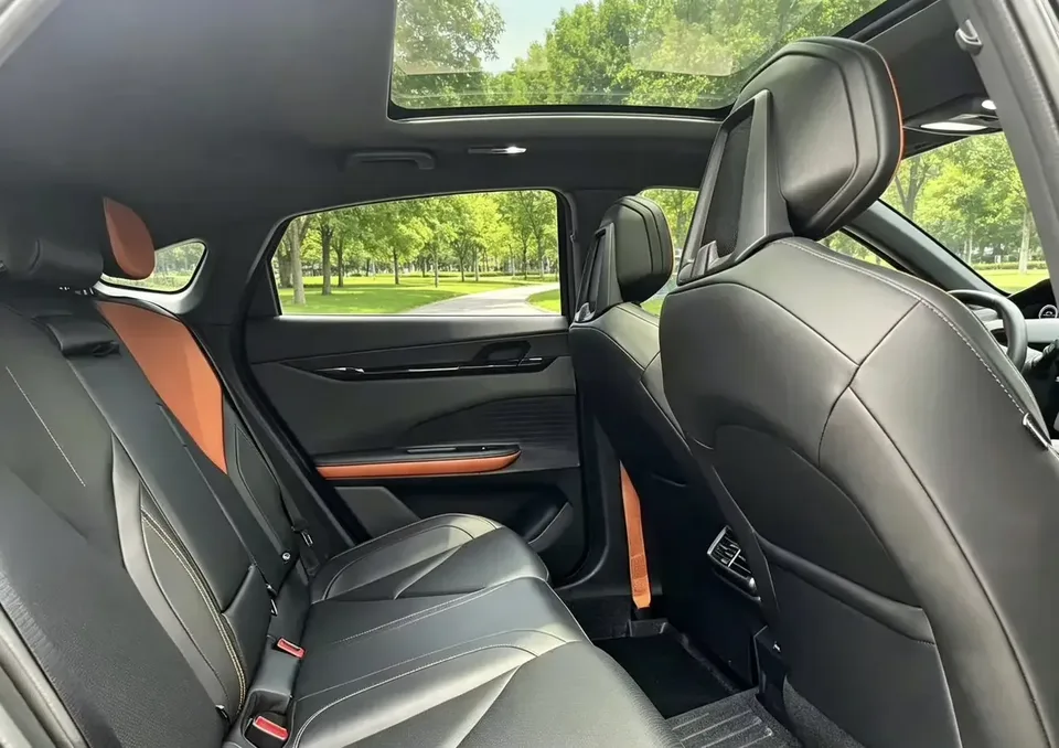 Changan UNI-V Changan UNI-V 2022 1.5T Smart Pilot 2022 — миниатюра 4