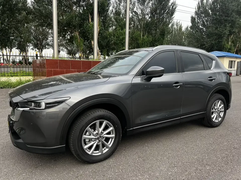 Mazda CX-5 Mazda CX-5 2024 2.0L Automatic 2WD Smart Model 2024 — photo 1, buy with delivery to Moscow