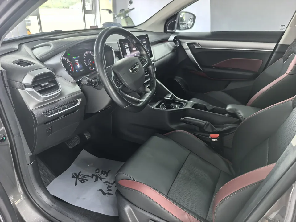 Geely Coolray SX11 Binyue 2021 240T DCT Platinum Edition 2022 — thumbnail 5