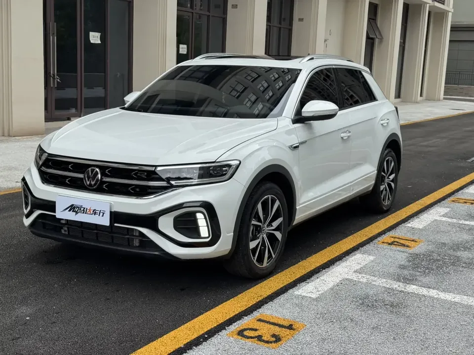 Volkswagen T-Roc TANG 2025 Modified 300TSI DSG Chenguang Edition 2025 — photo 1, buy with delivery to Moscow